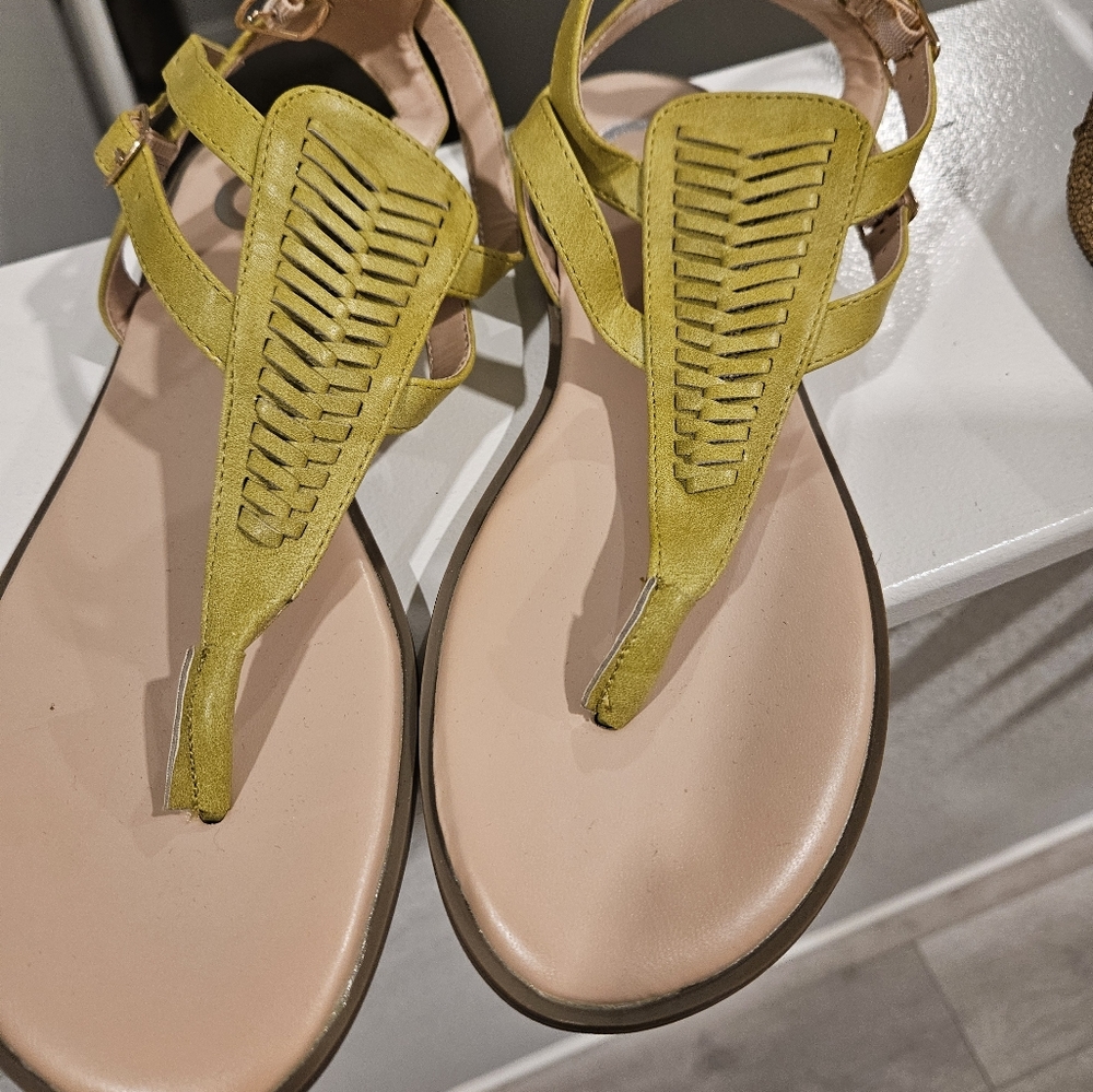 Women's thong Sandals